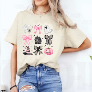 Custom Halloween coquette black and pink desing natural T-Shirt